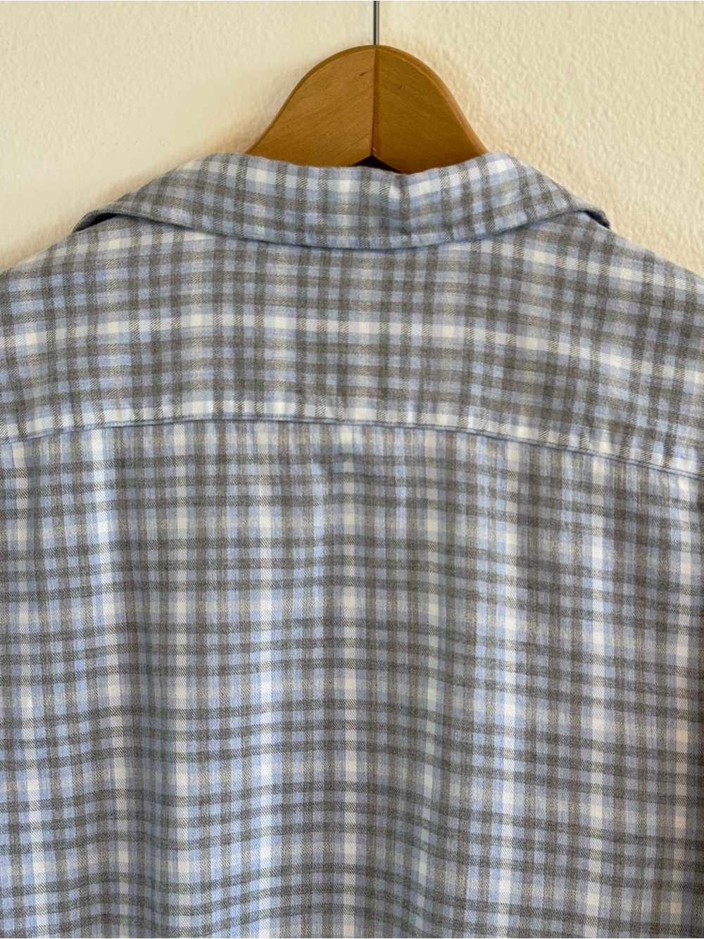 Like New! Frank & Eileen “Eileen” Button Up Shirt Flannel Grey Blue Plaid Medium - Picture 6 of 10